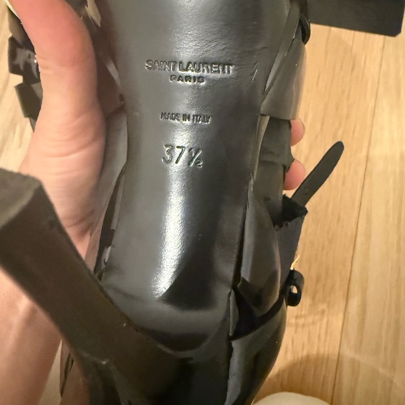 YSL sz 7.5 tribute black patent leather platform sandal - Picture 12 of 12